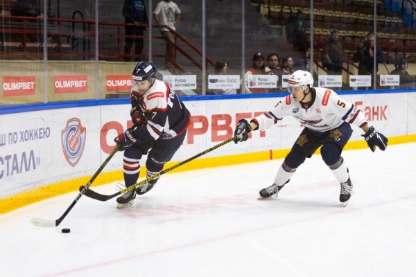 «Кристалл» уступил «Соколу» во втором домашнем матче. «Кристалл» уступил «Соколу» во втором домашнем матче.