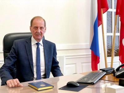 Заммэра Саратова Павел Сурков призвал объявить пятницу санитарным днем
Заммэра Саратова Павел Сурков призвал объявить пятницу санитарным днем