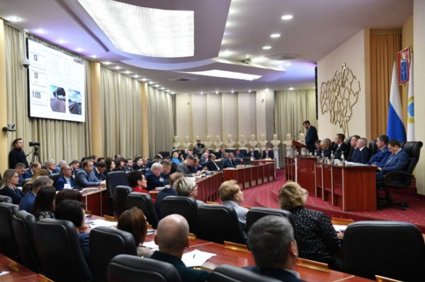 Министерство образования Саратовской области до 1 ноября подготовит поэтапный план перевода школ на самостоятельную организацию питания