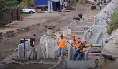 
Вячеслав Володин пригрозил подрядчикам реконструкции трамвайных линий в Саратове "статьей"					