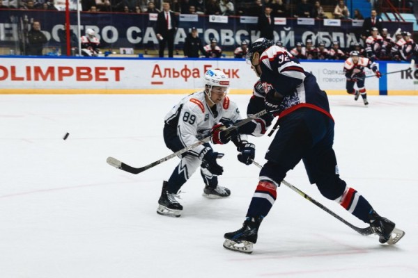&laquo;Кристалл&raquo; одержал победу над ХК &laquo;Динамо СПБ&raquo;.