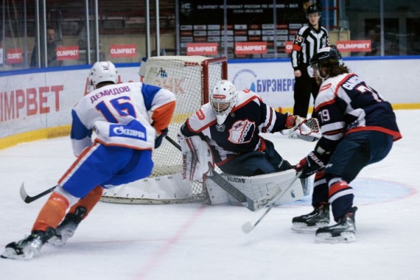 &laquo;Кристалл&raquo; уступил &laquo;СКА-Неве&raquo; в заключительном матче домашней серии