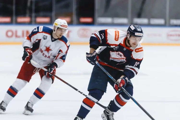 &laquo;Кристалл&raquo; одержал третью победу подряд