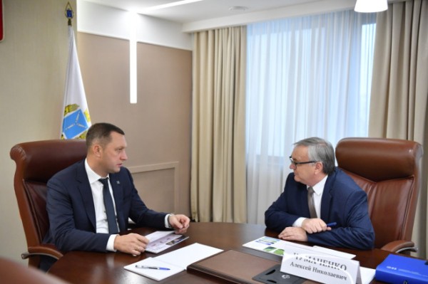 Губернатор обсудил с ректором СГУ работу возрожденного педагогического института