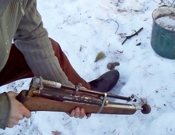 
Саратовцы добровольно сдали более 500 единиц оружия и боеприпасов					