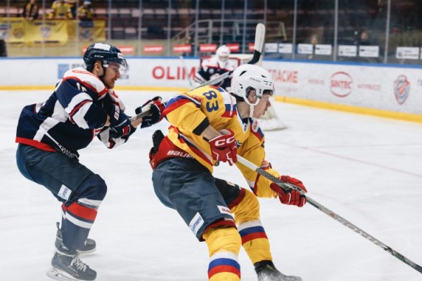 &laquo;Кристалл&raquo; уступил &laquo;Химику&raquo;