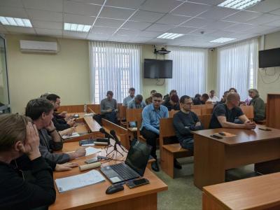 В Саратове трех фигурантов дела "Экономбанка" отпустили на свободу
В Саратове трех фигурантов дела "Экономбанка" отпустили на свободу