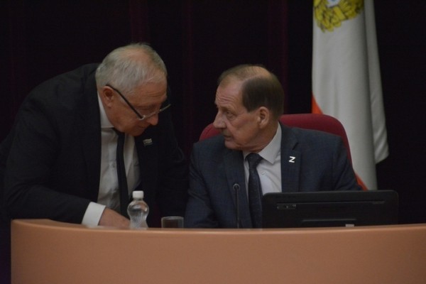 Утверждена новая структура администрации Саратова: меньше чиновников не станет Утверждена новая структура администрации Саратова: меньше чиновников не станет