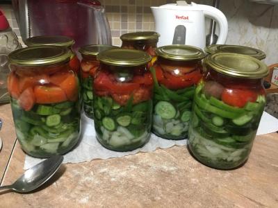 В Саратовской области огурцы и помидоры с каждой неделей дорожают всё больше
В Саратовской области огурцы и помидоры с каждой неделей дорожают всё больше