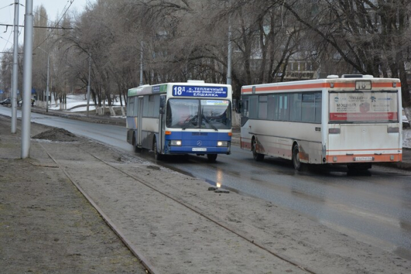 В Саратове подорожает проезд на пяти автобусных маршрутах, в том числе двух очень популярных В Саратове подорожает проезд на пяти автобусных маршрутах, в том числе двух очень популярных