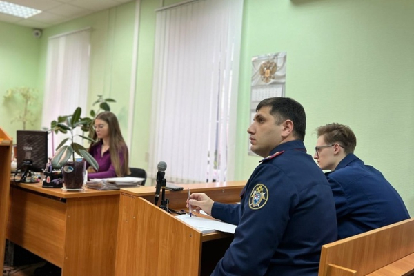 Экс-директора энгельсского «Водоканала», обвиняемого в злоупотреблении должностными полномочиями, отправили под домашний арест Экс-директора энгельсского «Водоканала», обвиняемого в злоупотреблении должностными полномочиями, отправили под домашний арест