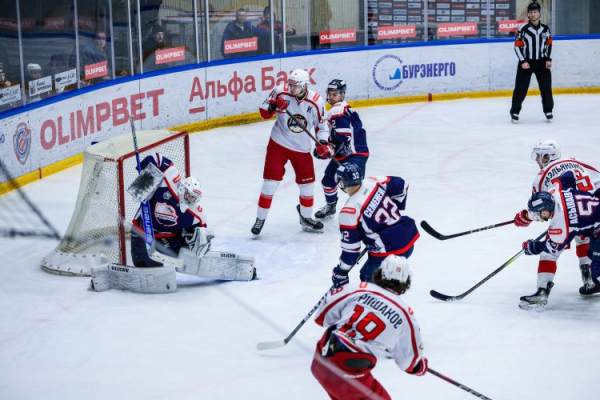 &laquo;Кристалл&raquo; в овертайме уступил &laquo;Горняку-УГМК&raquo;