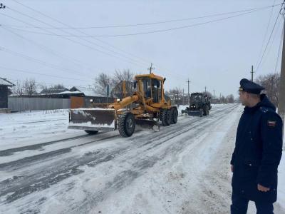
В Ершовском районе прокуратура выявила нарушения при уборке снега					