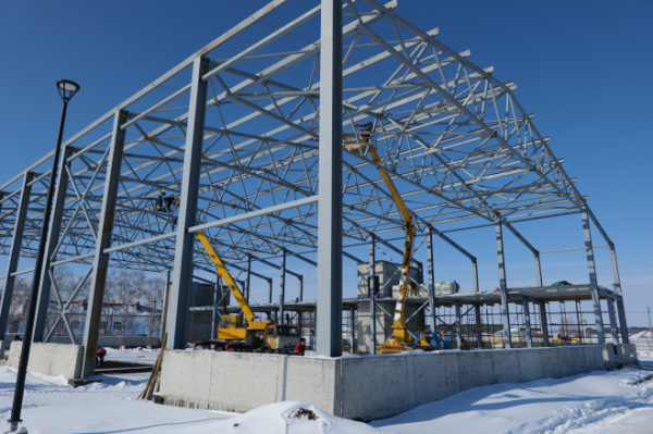 В селе Репное по госпрограмме строится многофункциональный спортивно-досуговый комплекс