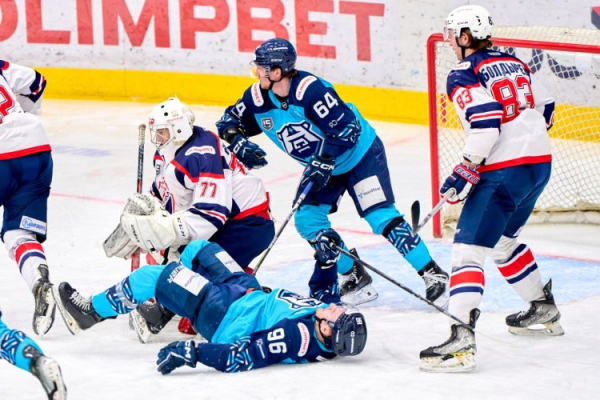 &laquo;Кристалл&raquo; уступил ХК &laquo;Норильск&raquo;