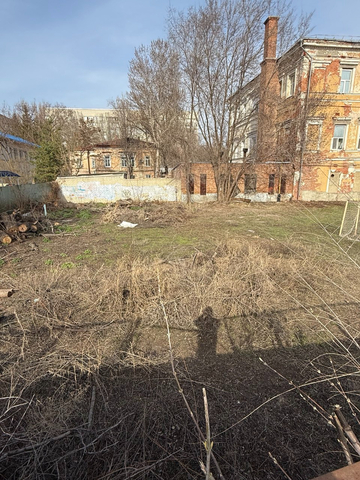 Изнанка образования семь лет спустя: кошмары школы-памятника в Саратове скрыли за забором (фото и видео) Изнанка образования семь лет спустя: кошмары школы-памятника в Саратове скрыли за забором (фото и видео)