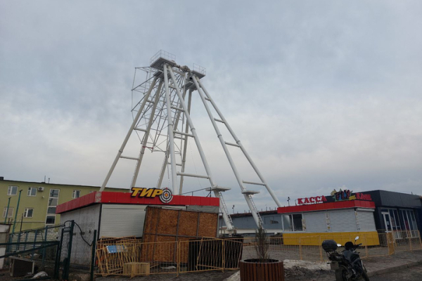 На новой набережной ожидается появление колеса обозрения, инсталляции с зонтиками, тира и кукурузы из Индии На новой набережной ожидается появление колеса обозрения, инсталляции с зонтиками, тира и кукурузы из Индии