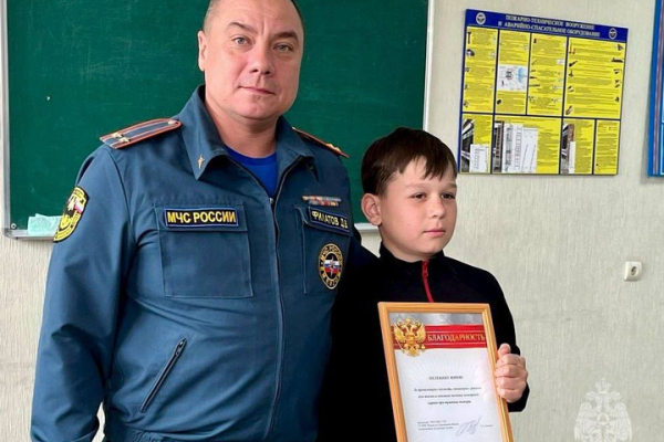 &laquo;Тушили мокрыми футболками и пакетами с водой&raquo;: подростки спасли дома от природного пожара