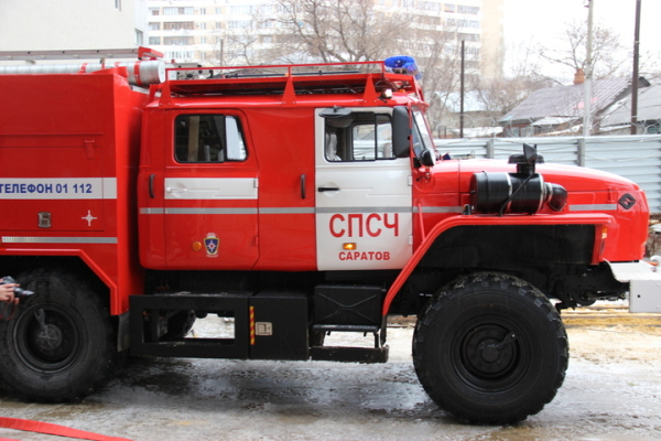 В Саратове почти одновременно загорелись два расселенных дома В Саратове почти одновременно загорелись два расселенных дома