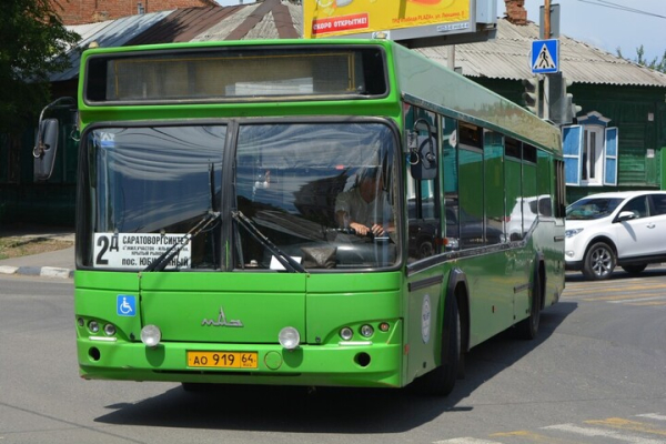 В Саратове на два дня перекроют центральные улицы и изменят схемы движений 10 автобусных маршрутов В Саратове на два дня перекроют центральные улицы и изменят схемы движений 10 автобусных маршрутов