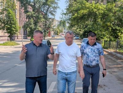 
Мэр Саратова Михаил Исаев обнаружил недочеты в работе администрации Фрунзенского района					