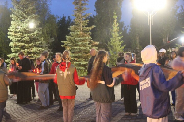 День памяти и скорби: саратовцы отправили послание участникам Великой Отечественной войны (фото)