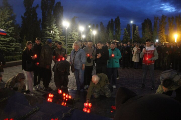 День памяти и скорби: саратовцы отправили послание участникам Великой Отечественной войны (фото)