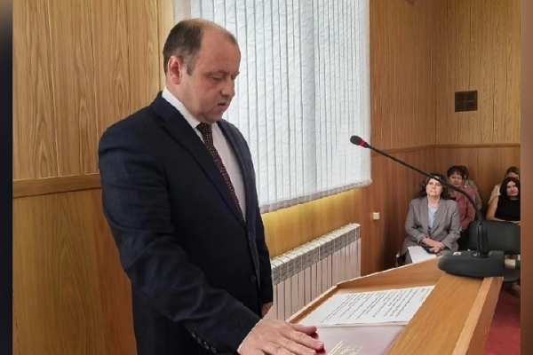 Главой отдалённого района региона в четвёртый раз подряд стал один и тот же чиновник