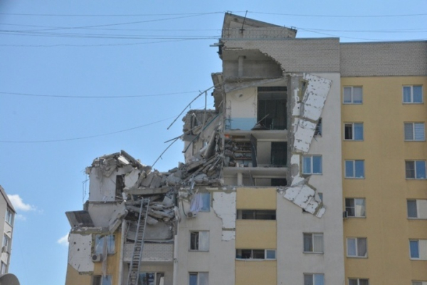Взрыв в саратовской многоэтажке: в соседнем регионе проведут внеплановую проверку квартир