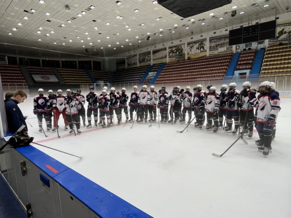 Молодежный «Кристалл»: новое начало в новой роли Молодежный «Кристалл»: новое начало в новой роли