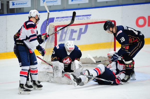 По зернышку