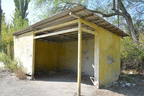 Парк советского периода. Показываем чудовищный сквер на окраине Саратова, на десятки лет забытый властями