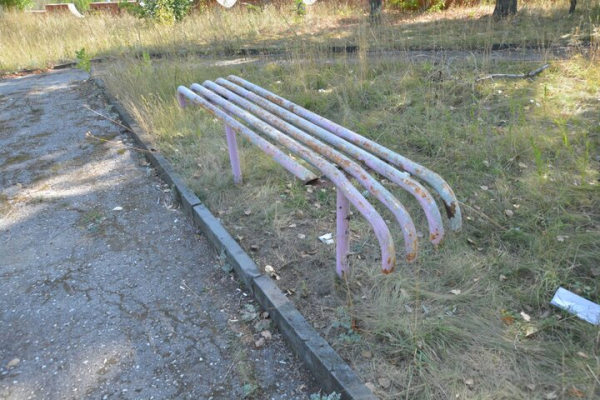 Парк советского периода. Показываем чудовищный сквер на окраине Саратова, на десятки лет забытый властями