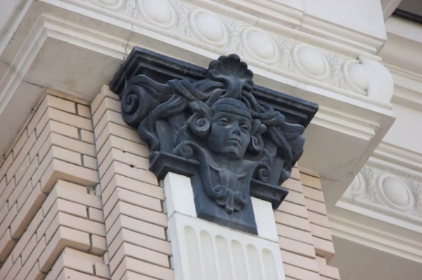 Колокол звонит по всем