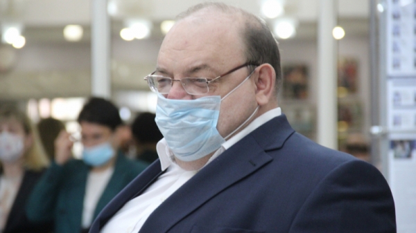 Министр здравоохранения рассказал, в каких врачах нуждается Саратовская область
Министр здравоохранения рассказал, в каких врачах нуждается Саратовская область