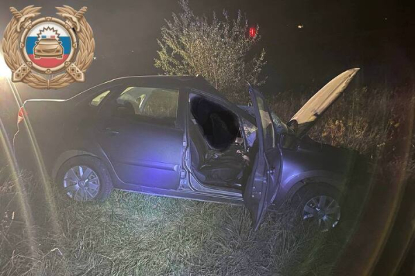 В Питерском районе столкнулись трактор и &laquo;Гранта&raquo;: есть погибший и травмированный